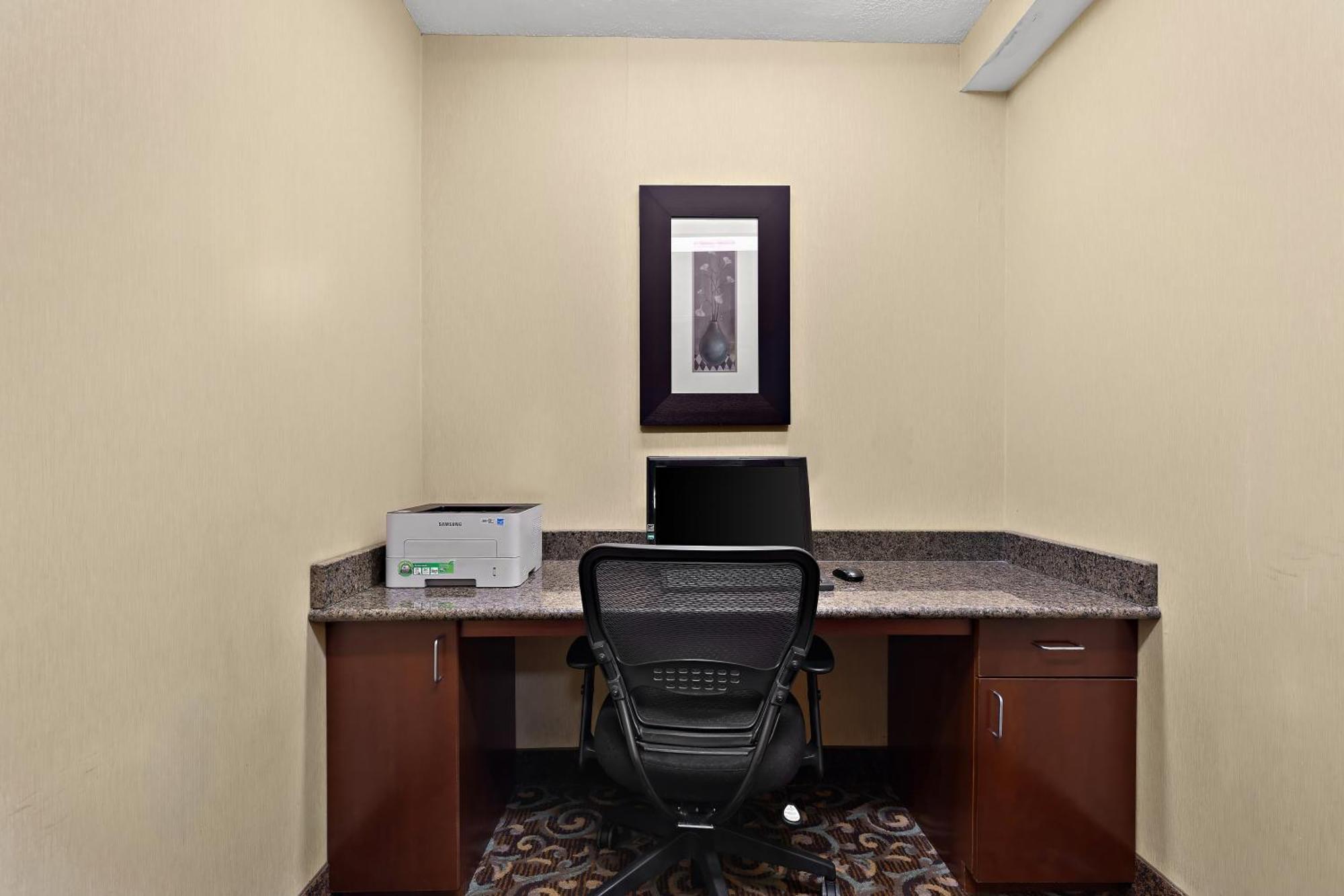 Sleep Inn & Suites Near Joint Base Andrews-Washington Area Morningside Екстер'єр фото