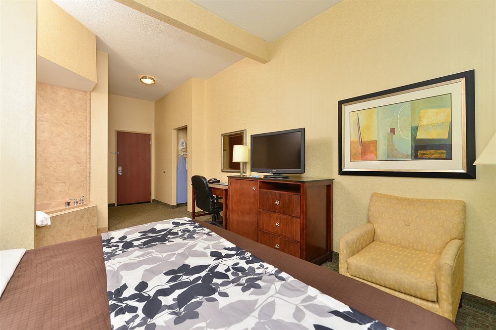 Sleep Inn & Suites Near Joint Base Andrews-Washington Area Morningside Екстер'єр фото