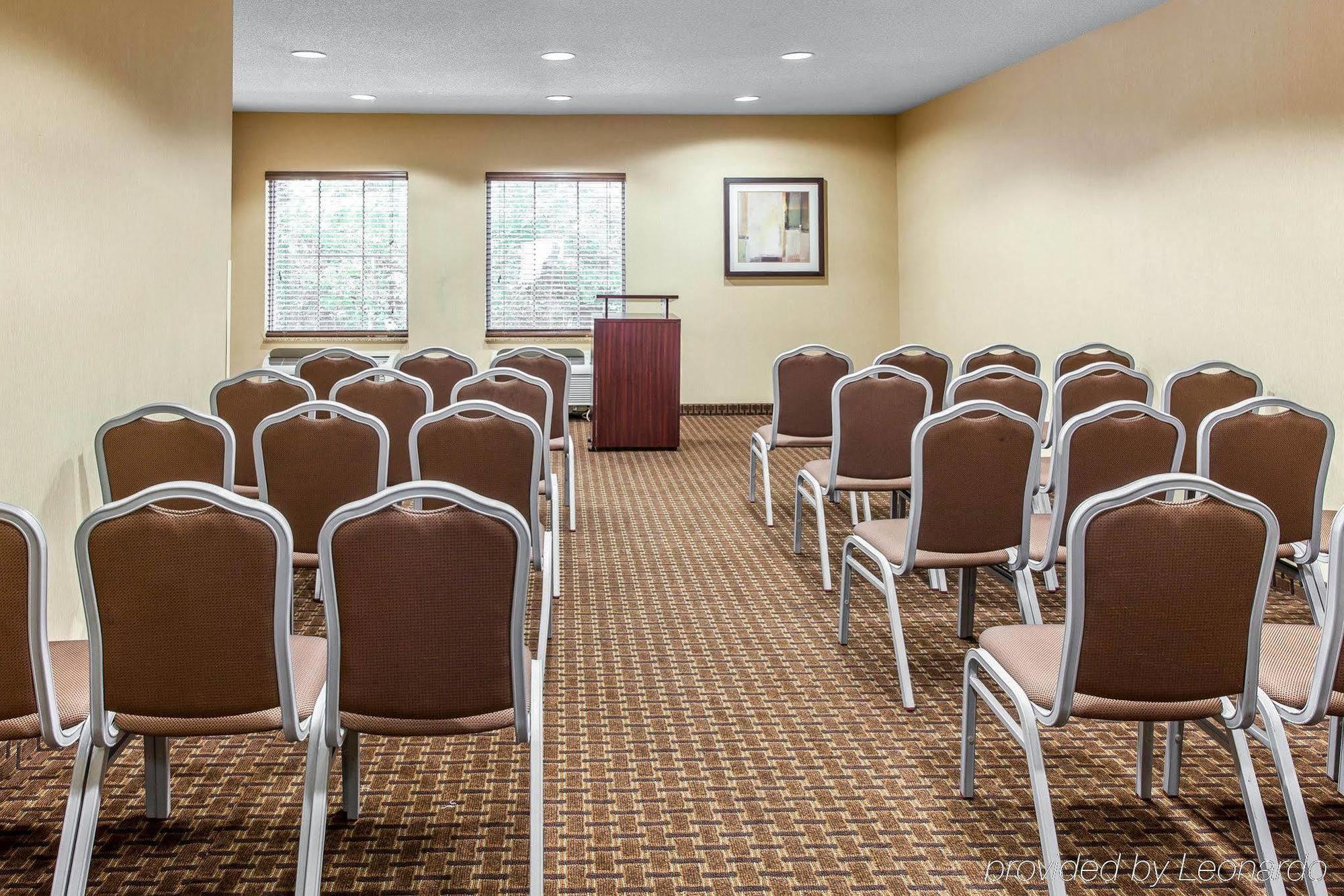 Sleep Inn & Suites Near Joint Base Andrews-Washington Area Morningside Екстер'єр фото