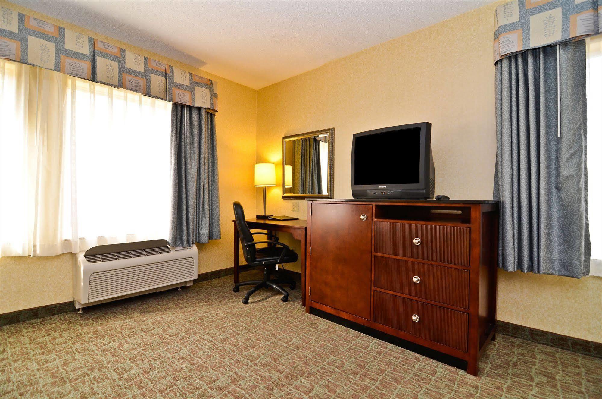 Sleep Inn & Suites Near Joint Base Andrews-Washington Area Morningside Екстер'єр фото